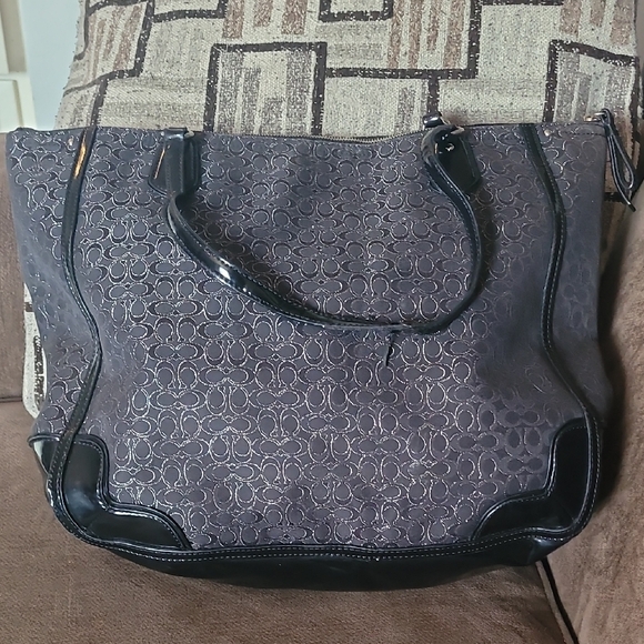 Coach Purse Coach Purse Coach Purse Coach Purse Coach Purse Coach Purse Coach Pu - Picture 4 of 17